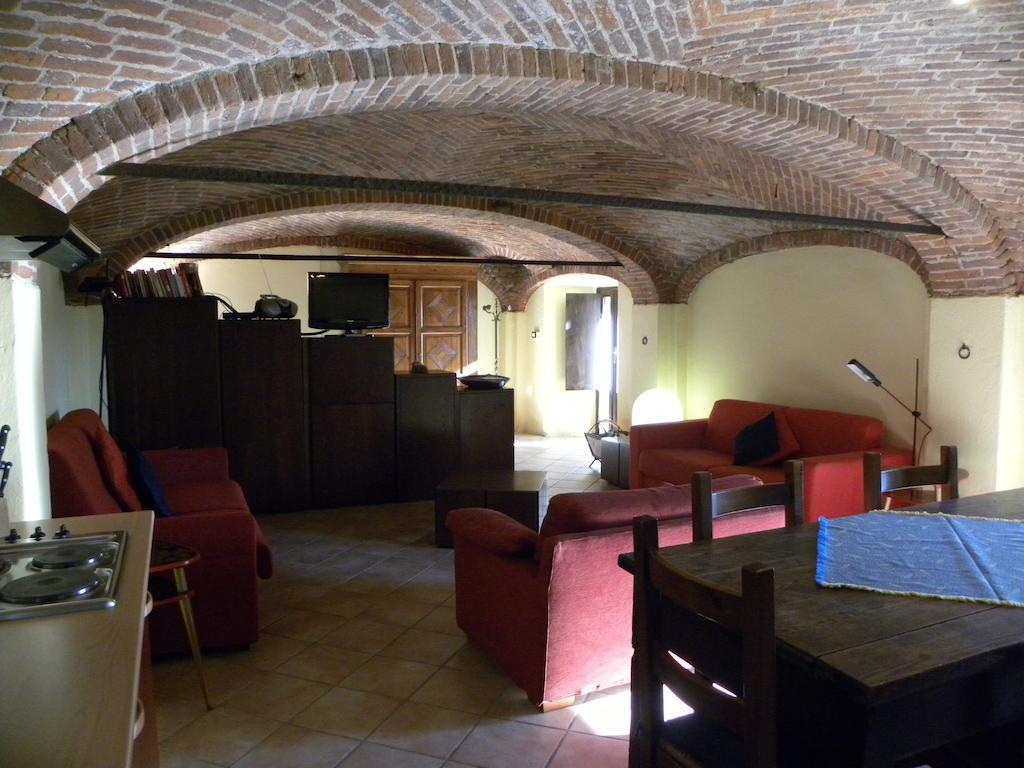 Agriturismo Fano'S Farm Suno ห้อง รูปภาพ
