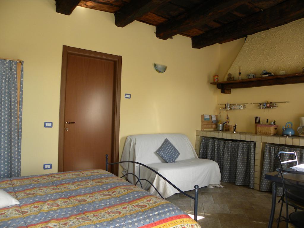 Agriturismo Fano'S Farm Suno ห้อง รูปภาพ