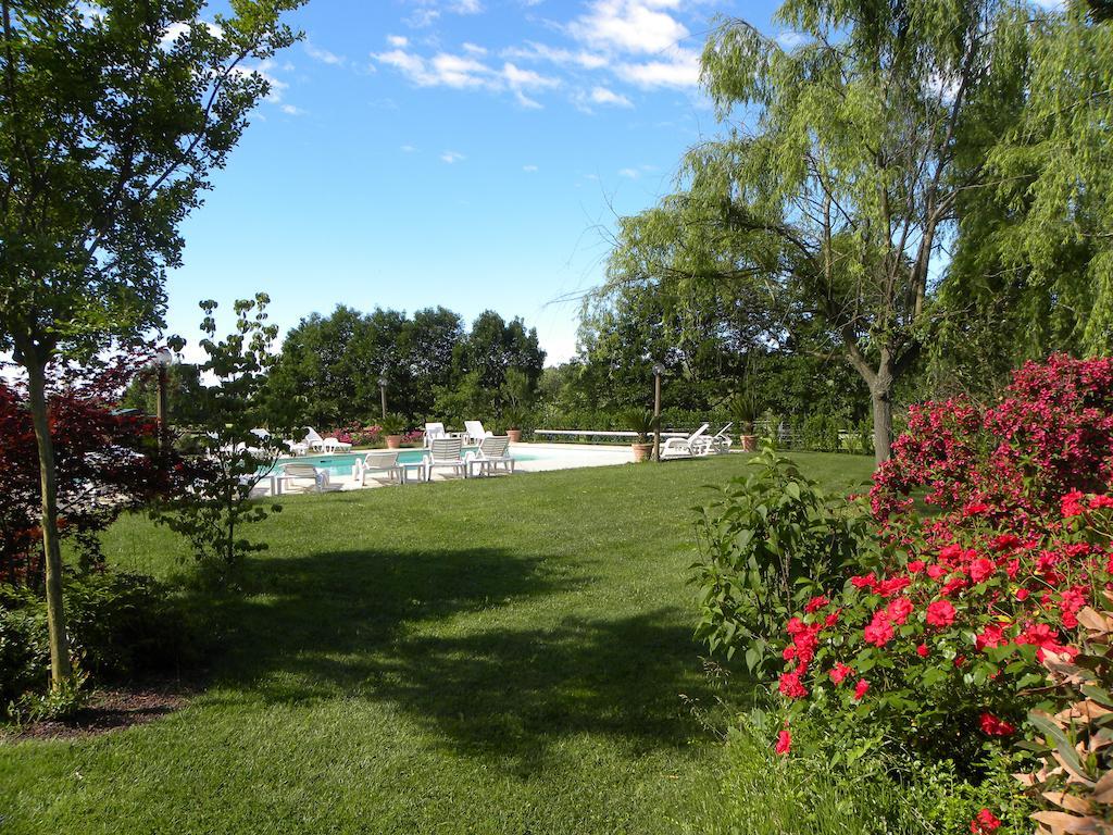 Agriturismo Fano'S Farm Suno ภายนอก รูปภาพ